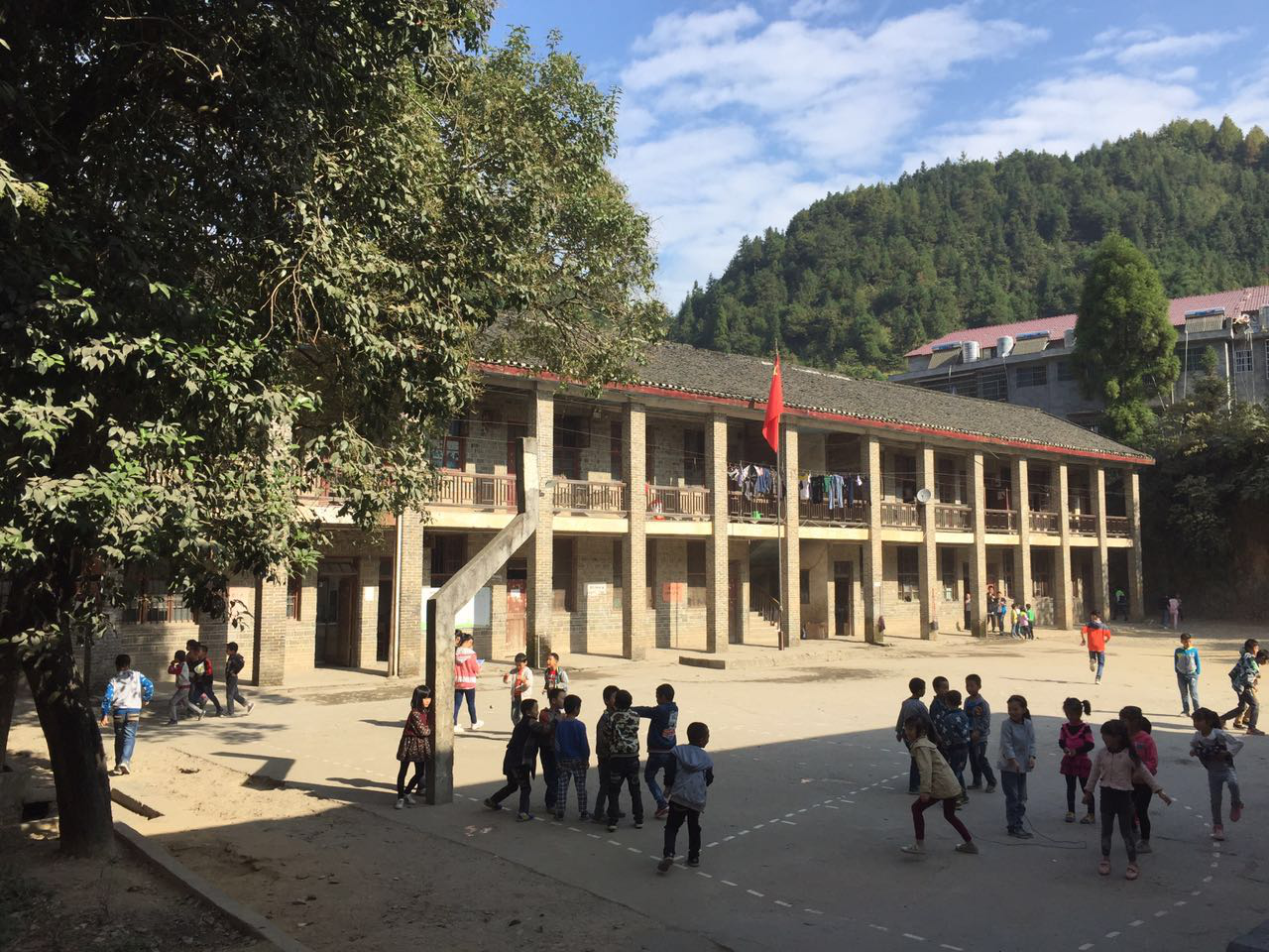 湖南省溆浦县淘金坪乡学校弘慧奖学金